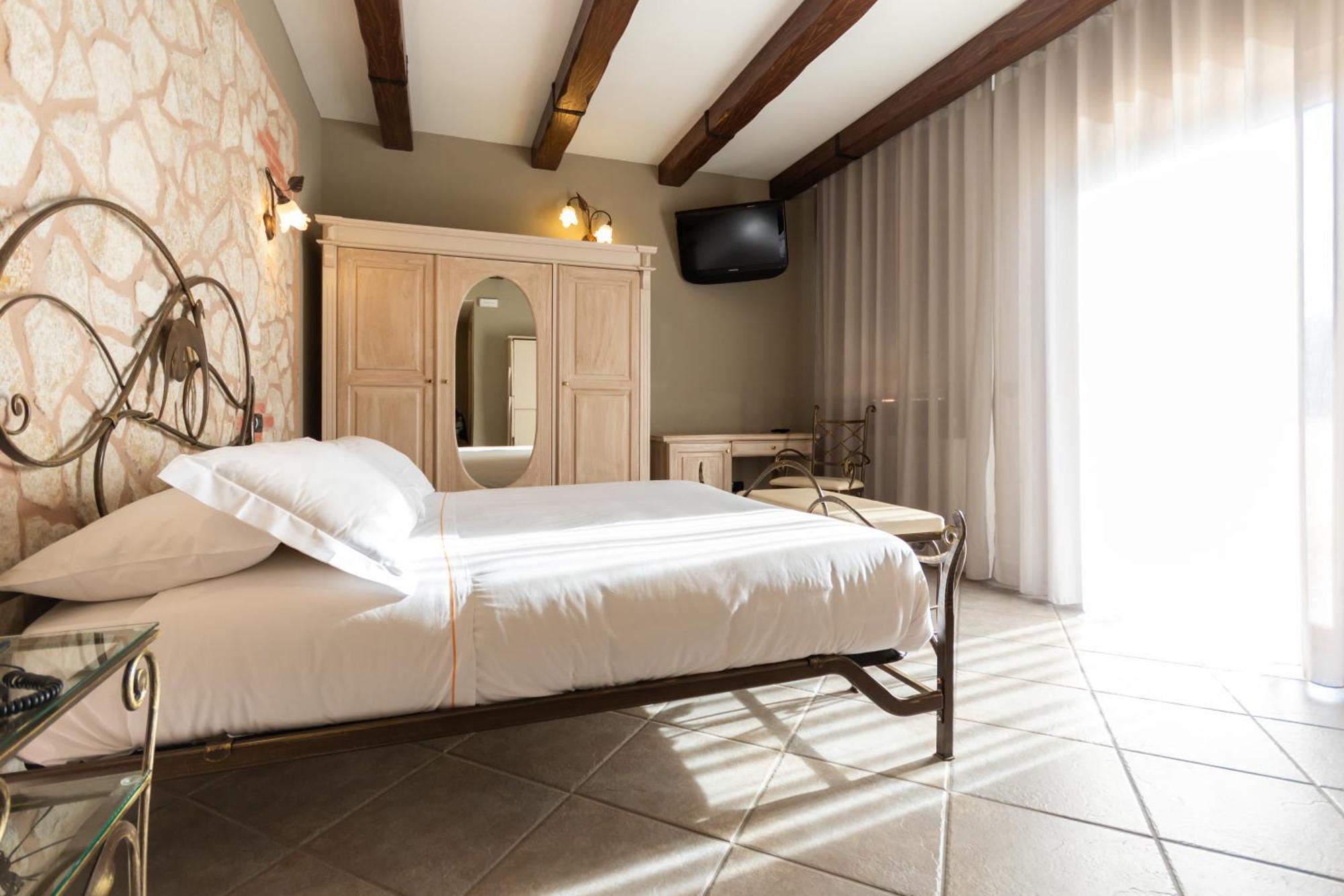 Hotel Don Luis Castel Di Sangro Εξωτερικό φωτογραφία