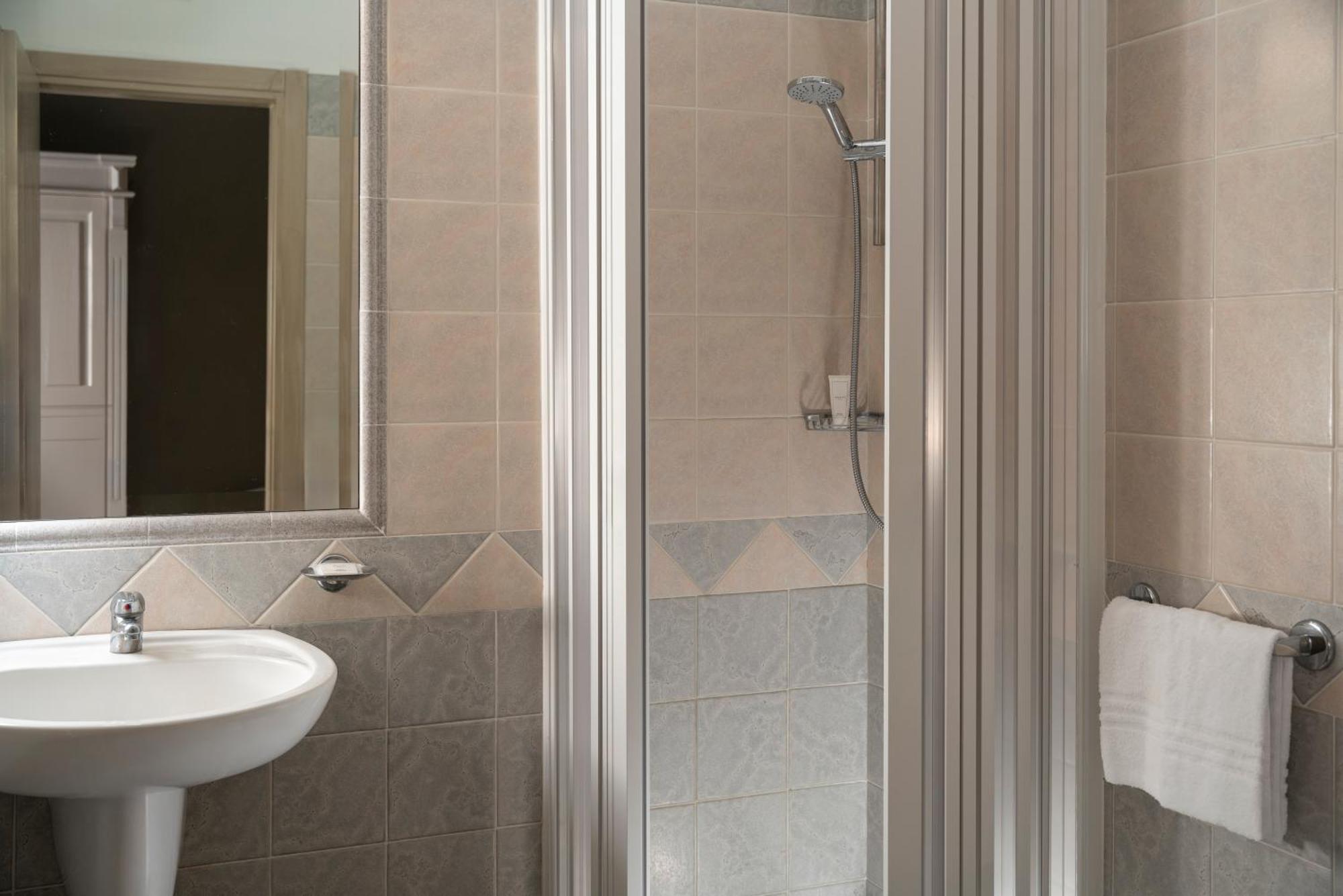 Hotel Don Luis Castel Di Sangro Εξωτερικό φωτογραφία