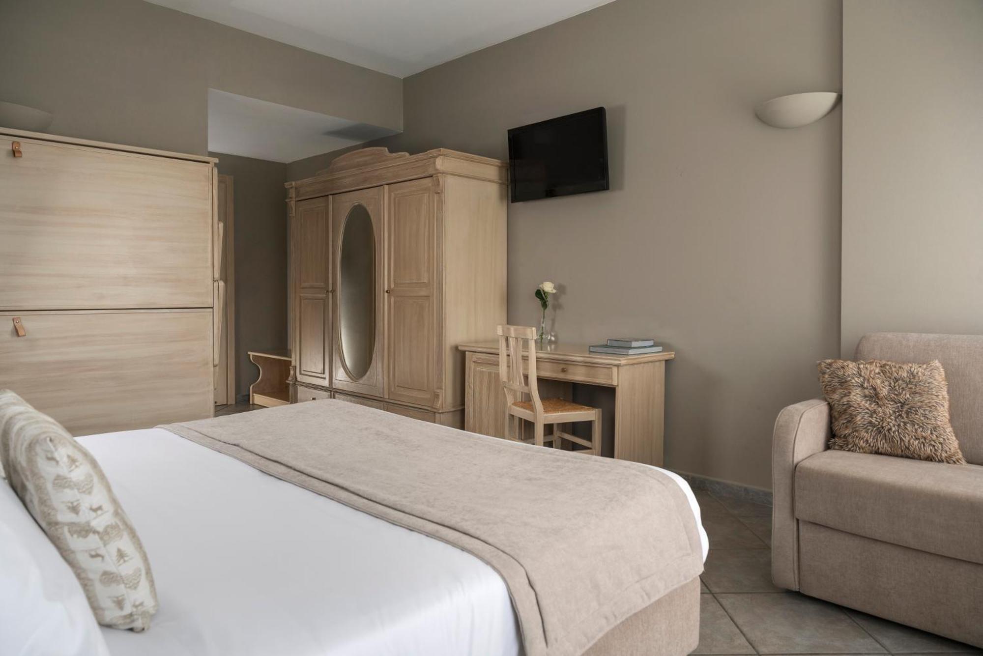 Hotel Don Luis Castel Di Sangro Εξωτερικό φωτογραφία