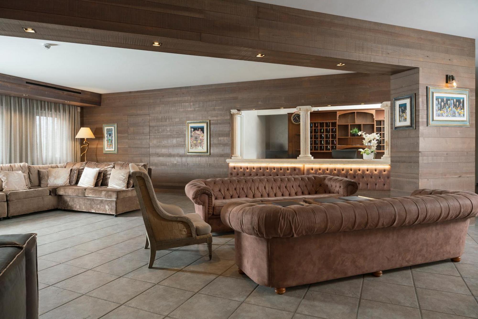 Hotel Don Luis Castel Di Sangro Εξωτερικό φωτογραφία